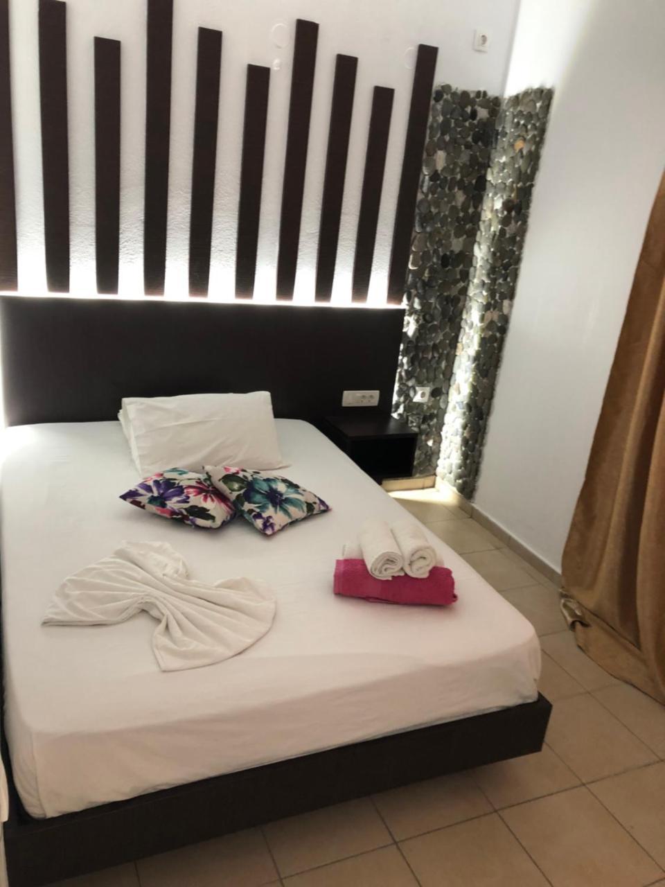 Quadruple Room,775538743:JPEG